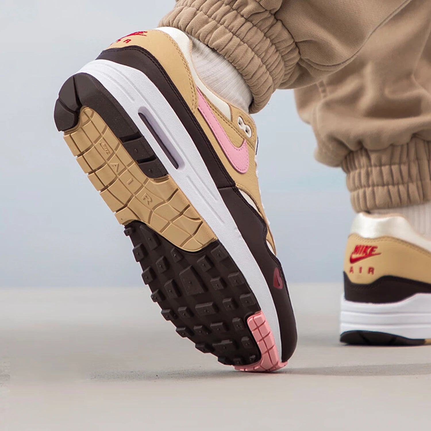 S7b768dda5e2f426c8f6575c53788260bh